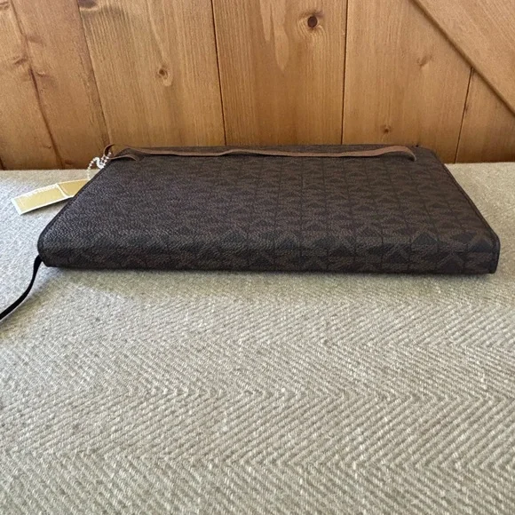 NWT Michael Kors Monogram Notebook in Brown - Picture 6 of 9